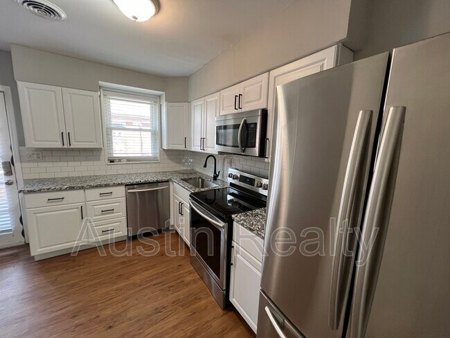 Building Photo - 8501 Gannon Ave