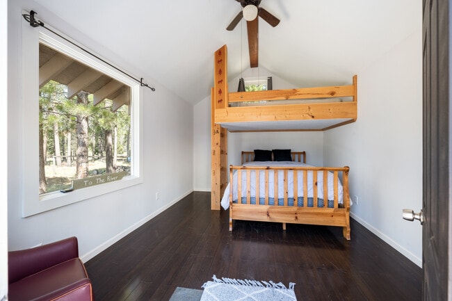 Building Photo - 53955 1st St