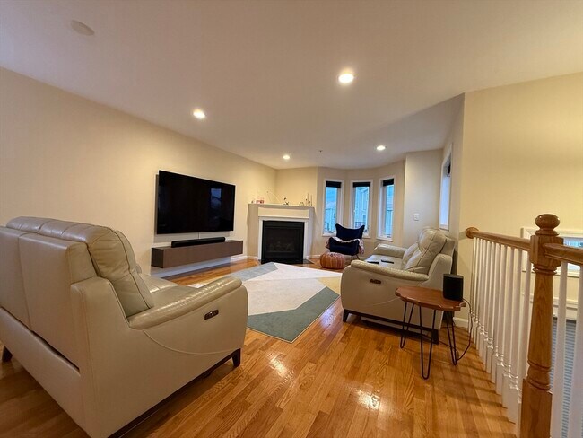 Building Photo - 32 John Hancock Dr