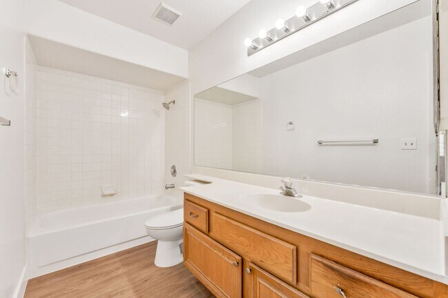 Building Photo - Comfort, Style & Single-Story Living in a Prime North Las Vegas Location!