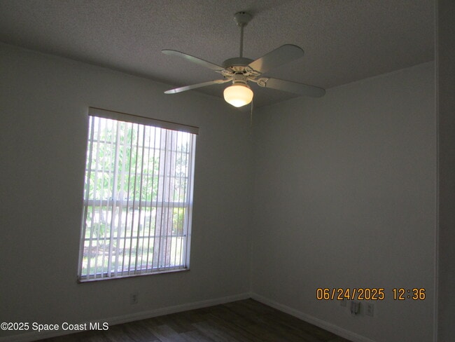 Building Photo - 4192 Collinwood Dr