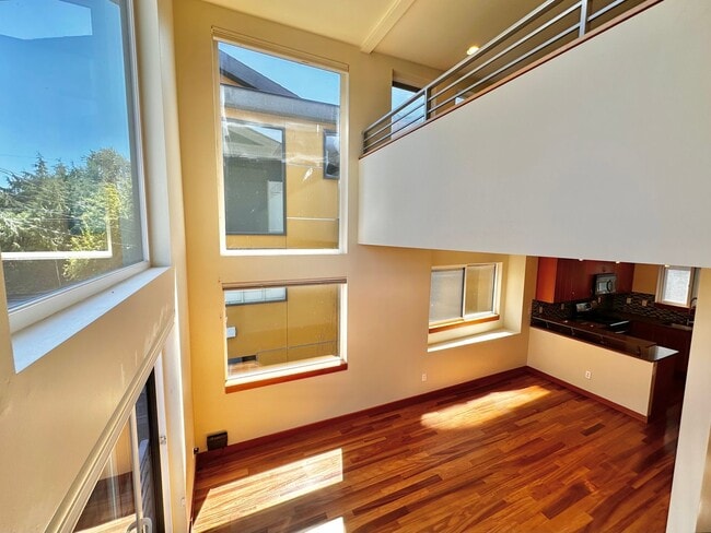 Building Photo - Three-Level Loft-Style 2BR | 3BA with Priv...