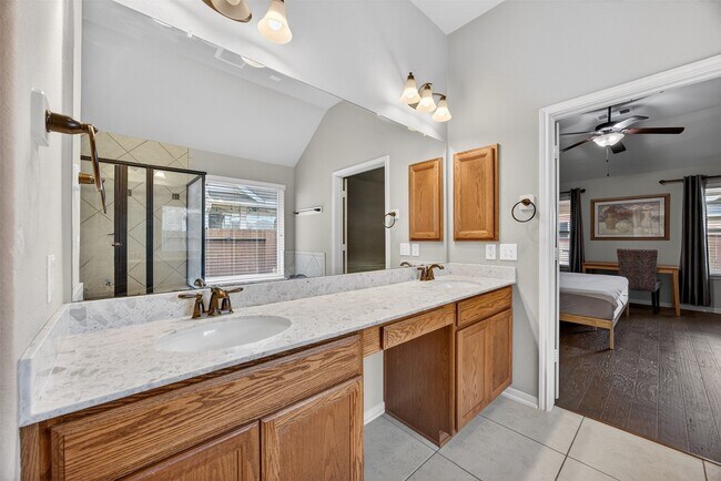 Building Photo - 2009 Scissor Tail Rd