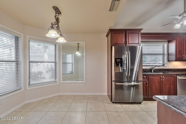 Building Photo - 906 Smokerise Blvd