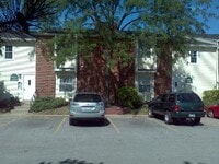Building Photo - 1235 Wyndham Ct