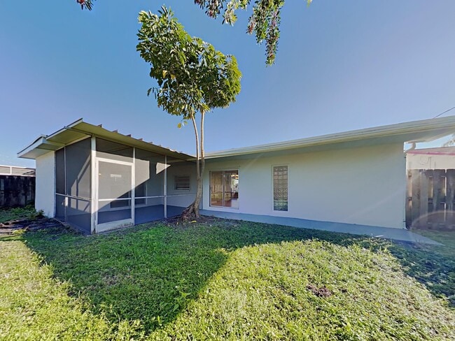 Building Photo - 10651 NW 28th St