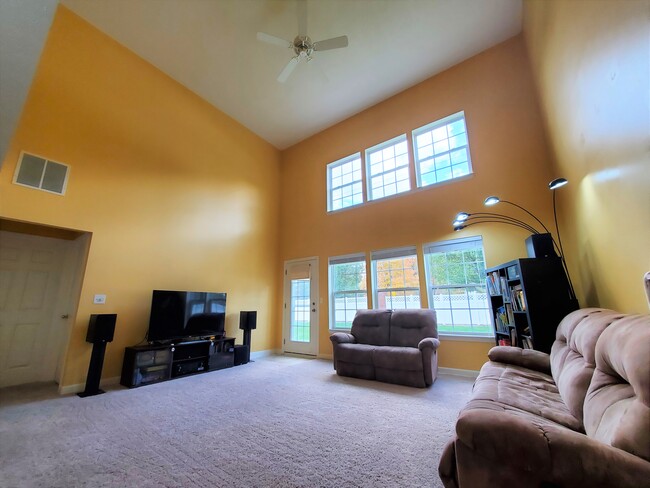 Building Photo - 8937 Merryvale Dr