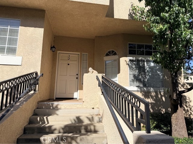 Building Photo - 2300 Maple Ave