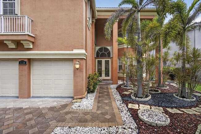 Building Photo - 1724 Annandale Cir