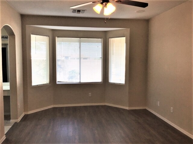 Building Photo - 7004 S 34th Ln