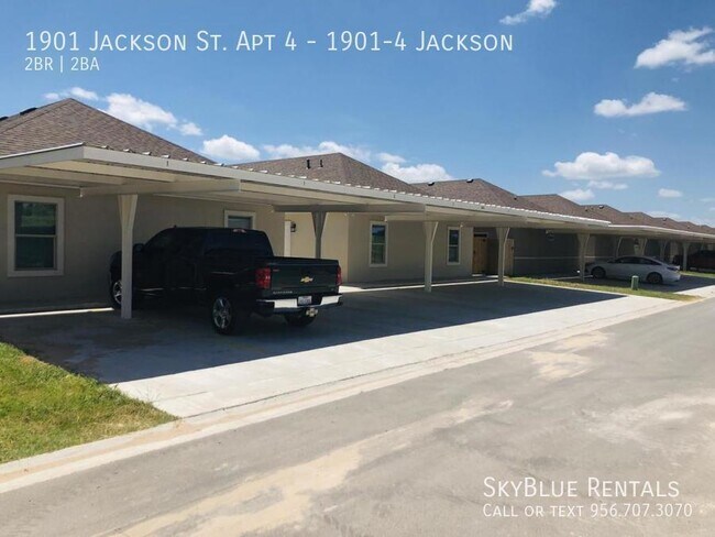 Building Photo - 1901 Jackson St