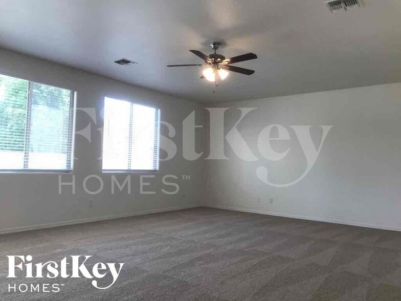 Building Photo - 14495 N 135th Ln