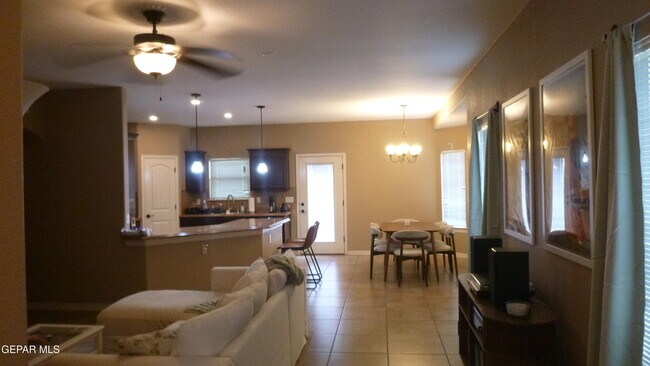 Building Photo - 14229 English Point Ave