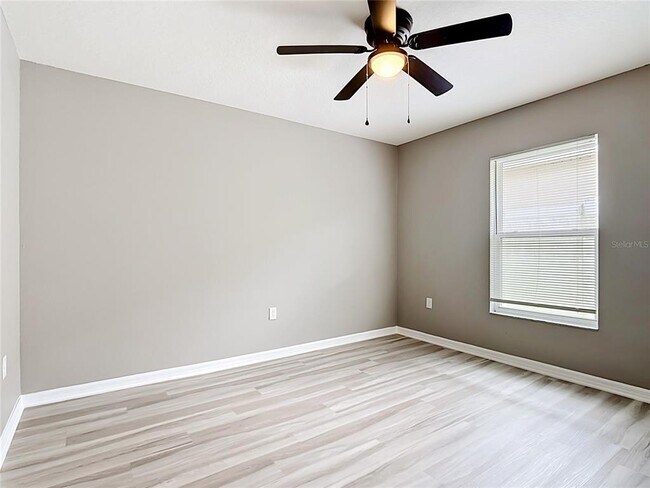 Building Photo - 225 Bella Verano Way