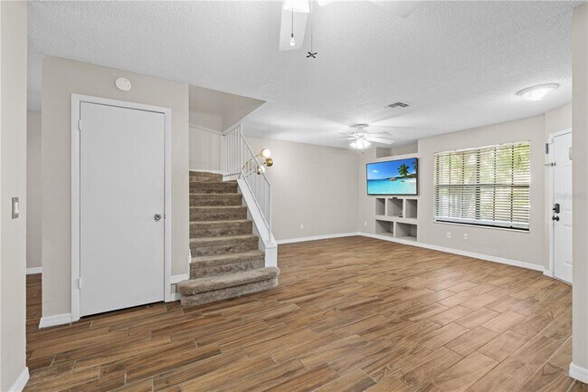 Building Photo - 2941 Lowell Ct