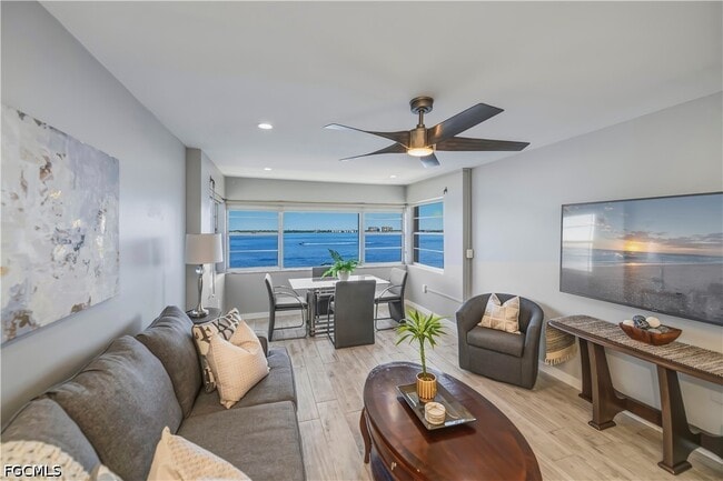 Building Photo - 1900 Clifford St