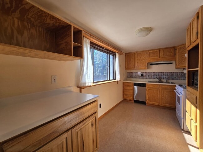 Building Photo - 3509 Pueblo Dr