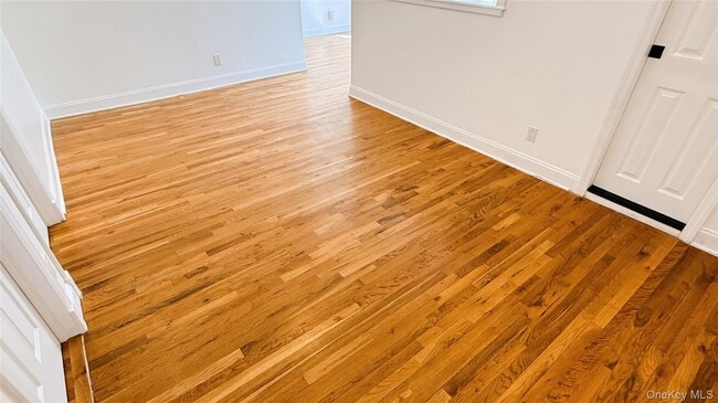 Building Photo - 50-21 Celtic Ave