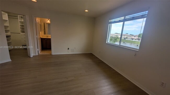 Building Photo - 5910 Royal Way