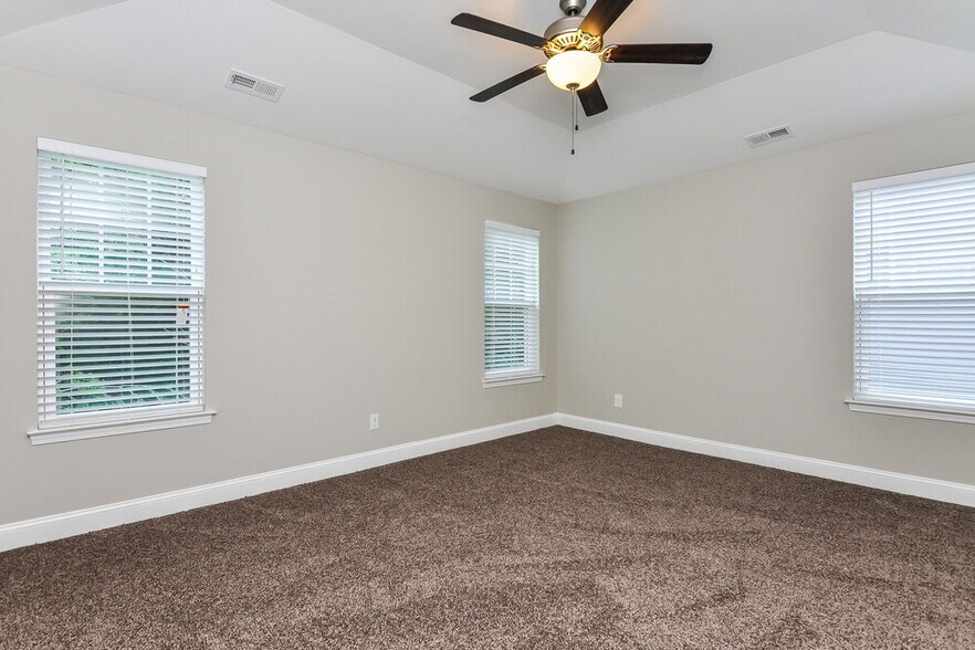 Building Photo - 502 Summerwind Plantation Dr