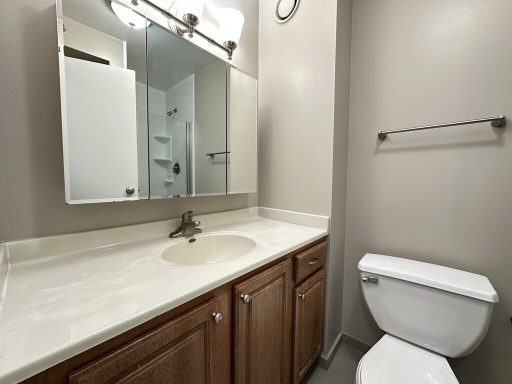 Building Photo - 4334 N Hazel St