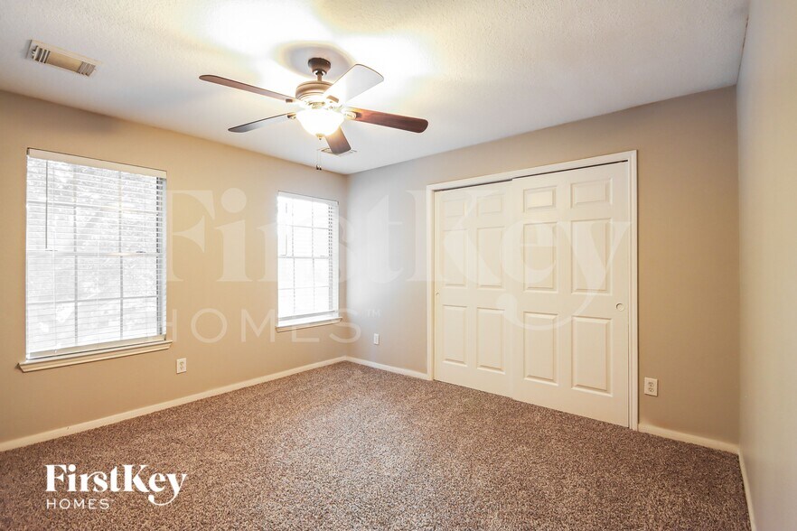 Building Photo - 18222 Noble Forest Dr