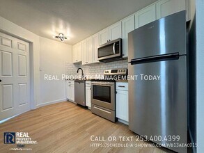 Building Photo - 7619 Douglas St W