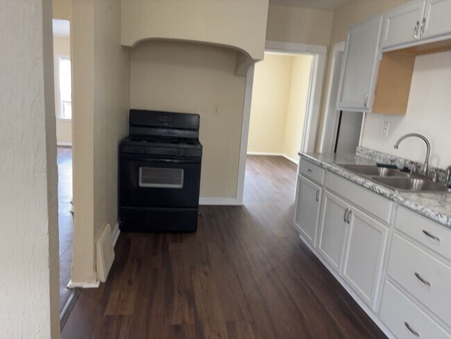 Building Photo - Spacious 5-Bedroom Home with Detached Garage
