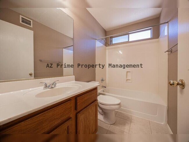 Building Photo - 12859 W Cambridge Ave