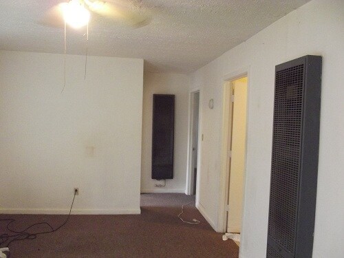 Building Photo - 258 W Vine St