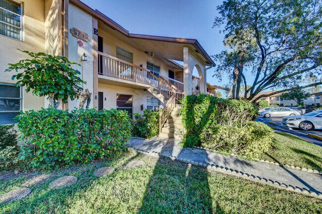 Building Photo - 5710 Princess Palm Ct