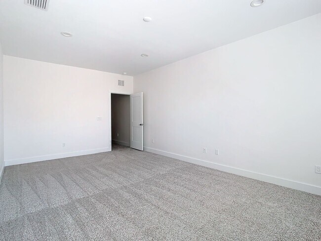 Building Photo - Malena Park - Brand New Constructed Townho...