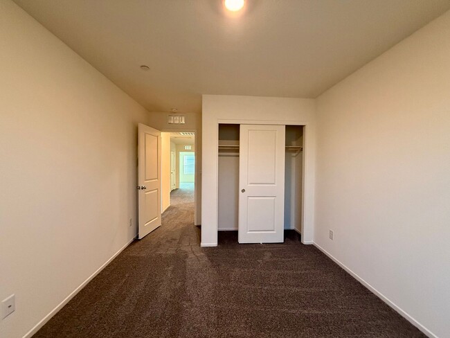 Building Photo - Brand-New Townhome for Rent in the Highly ...