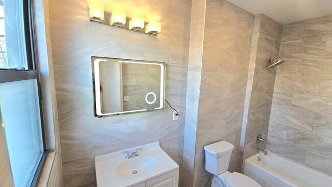 Building Photo - 1210 12th St