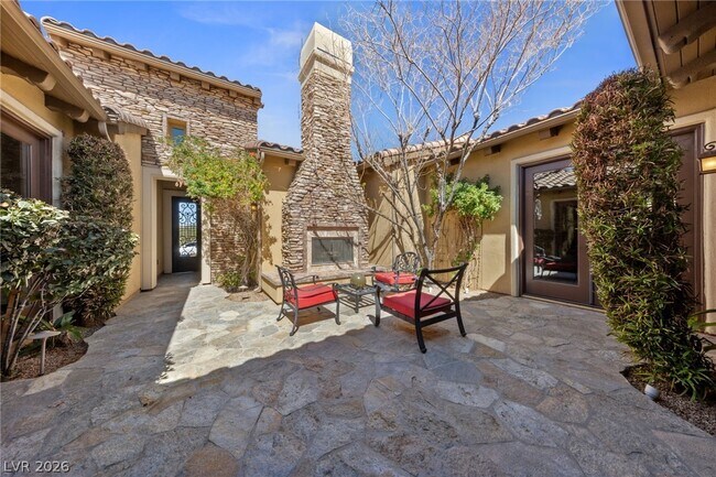 Building Photo - 1 Vita Fresco Ct