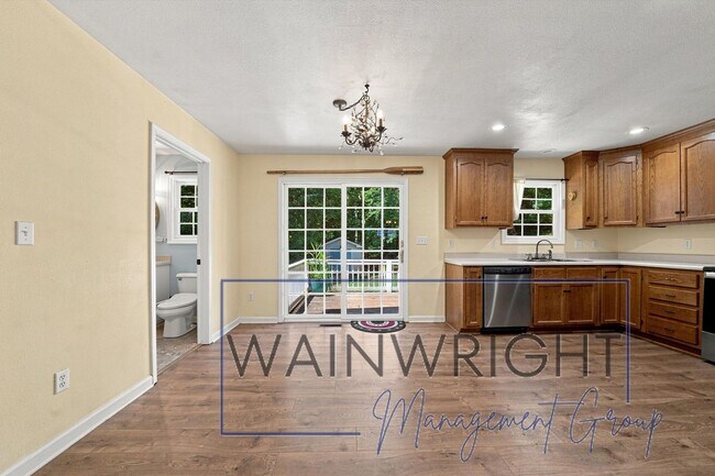 Building Photo - Lake Access Home Wirtz, VA
