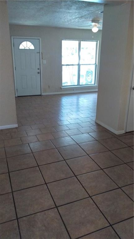 Building Photo - 5903 Breezewood Dr