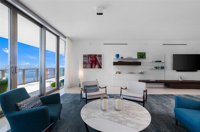 Building Photo - 360 Ocean Dr