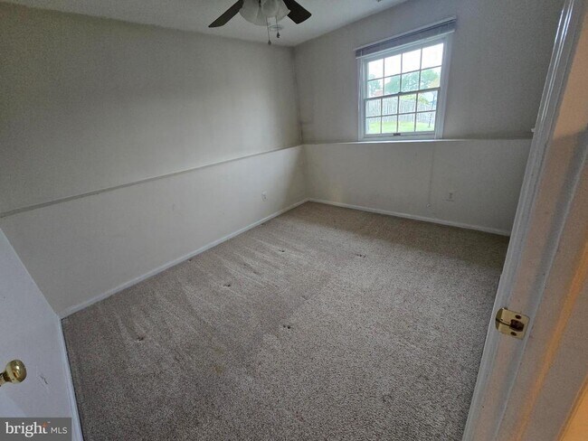 Building Photo - 9503 Hallhurst Rd