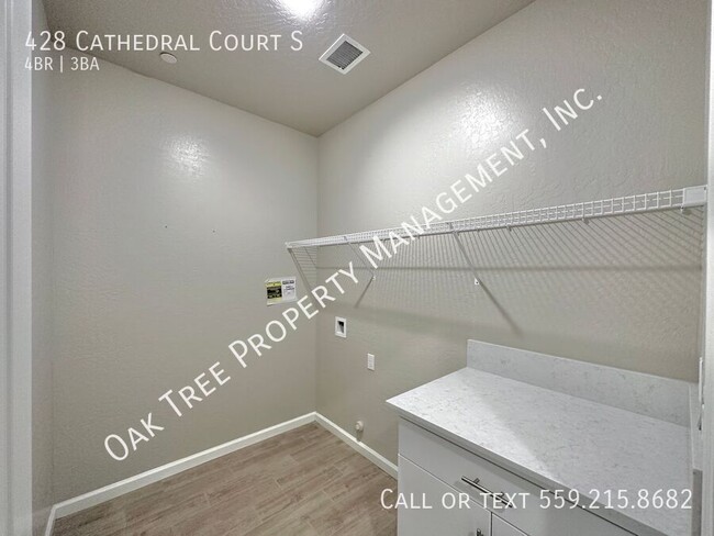 Building Photo - 428 Cathedral Ct