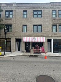 Building Photo - Welcome to the Oswalds Place Apartments!