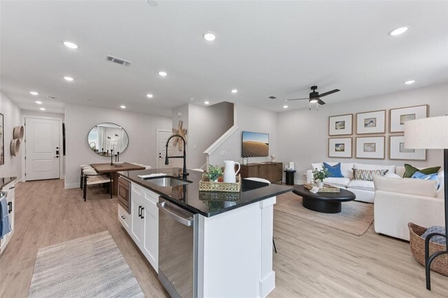 Building Photo - 9304 Felix Sparke Dr