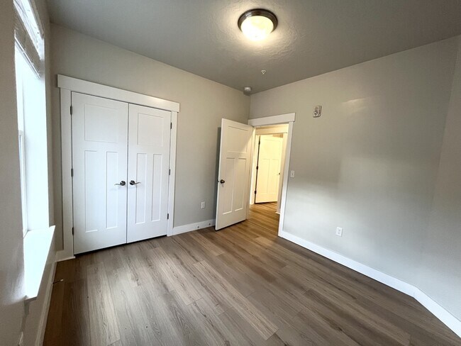 Building Photo - 13049 S Cannavale Ln