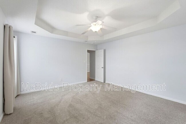 Building Photo - 678 Kensington Ct SE