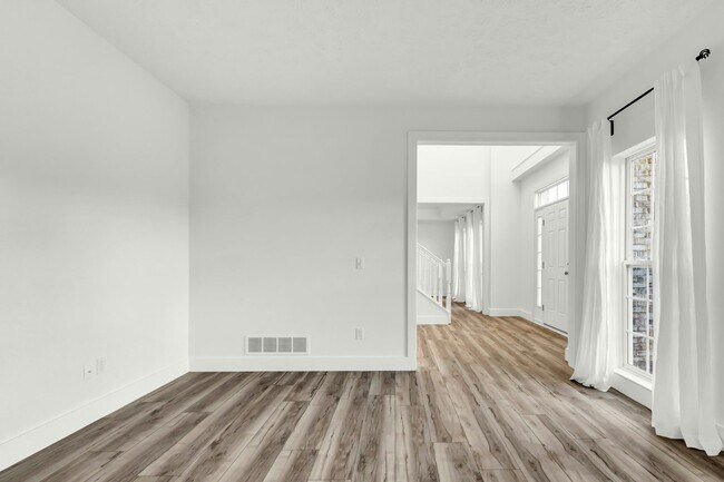 Building Photo - 6117 Antler Xing