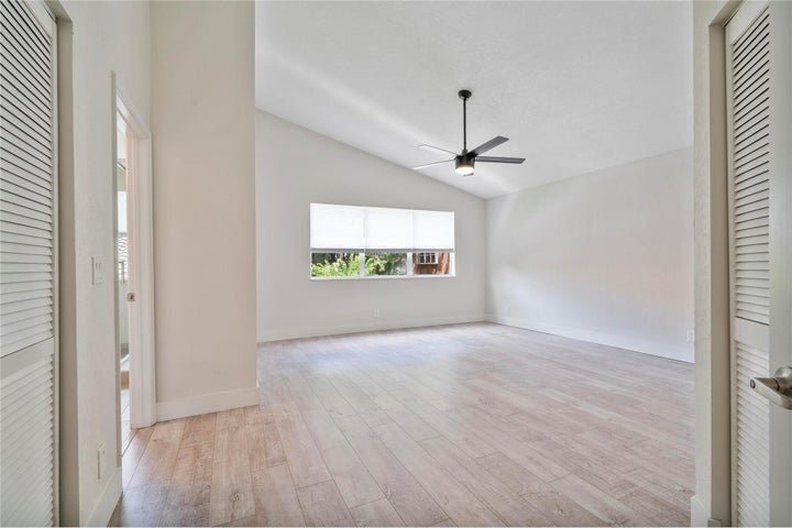 Building Photo - 7701 NW 61st Terrace