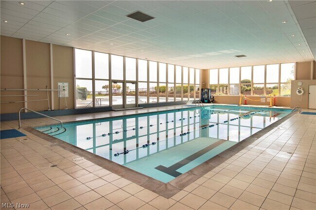 Building Photo - 12900 Lake Ave