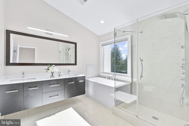 Building Photo - 8428 Bells Ridge Terrace