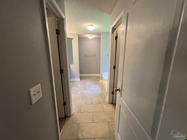 Building Photo - 7951 Amethyst Dr