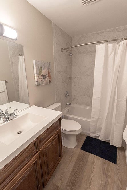 Building Photo - 801 N Ann St